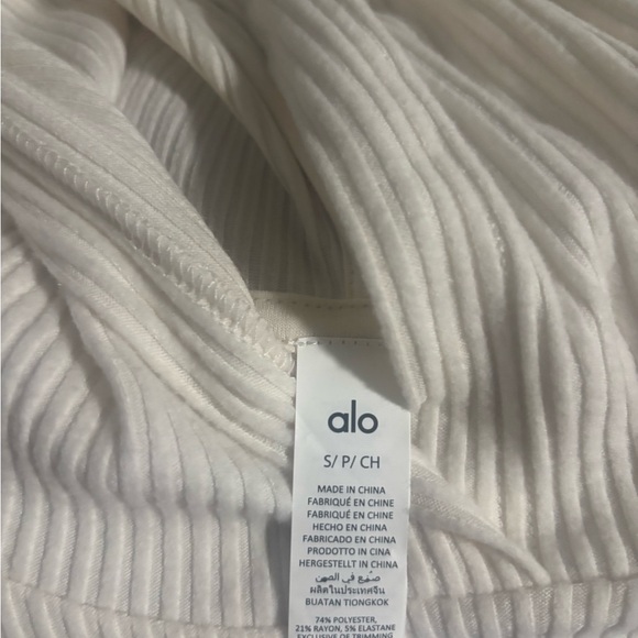 ALO Yoga ivory Muse Hoodie - Picture 4 of 4